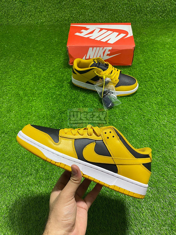 SB Dunk (Goldenrod) buy online Pakistan - Weeby Shoes