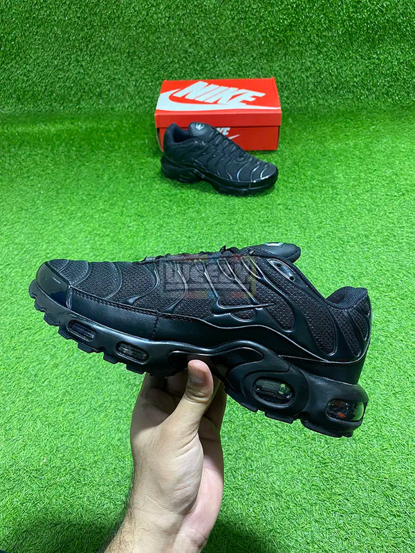 Air Max TN Plus (Triple Black) buy online Pakistan - Weeby Shoes