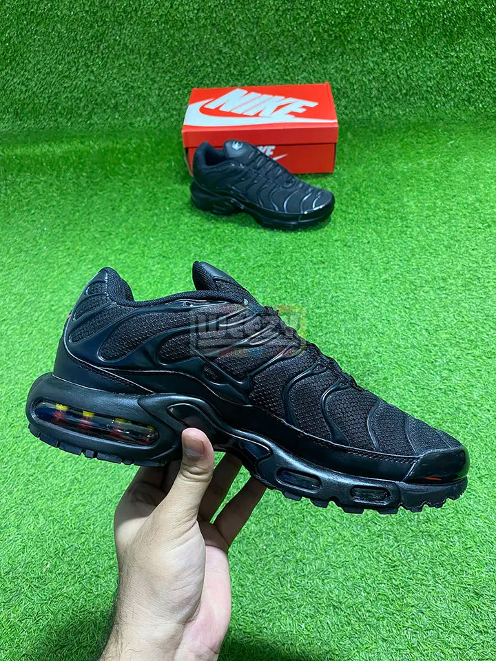 Air Max TN Plus (Triple Black) buy online Pakistan - Weeby Shoes