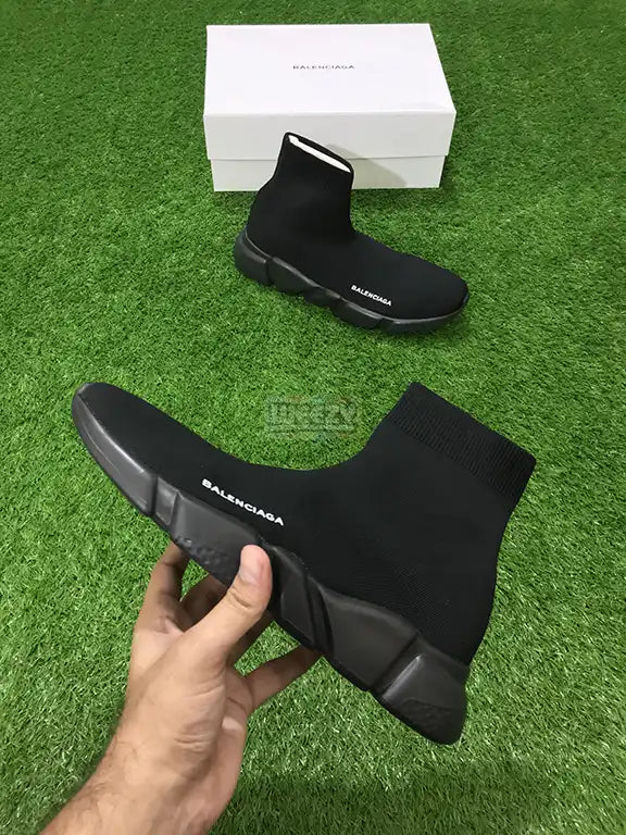 Balenciaga Speed Runner (Triple Blk) buy online Pakistan - Weeby Shoes