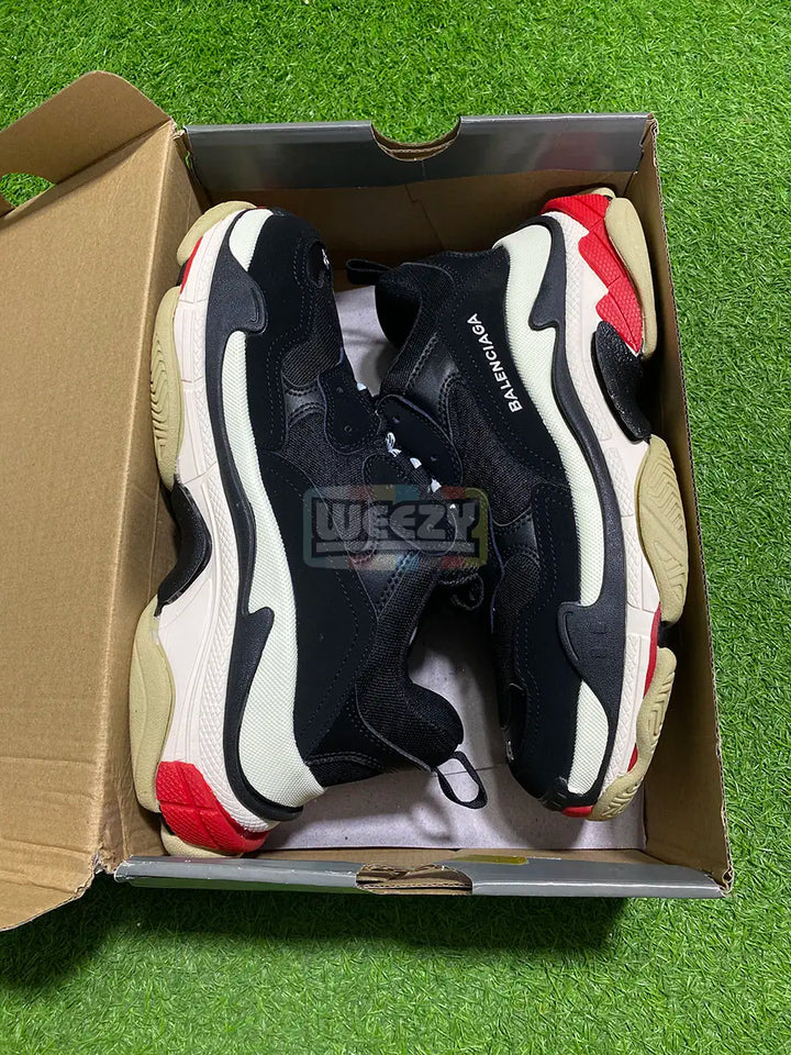 Balenciaga Triple S (Blk/W) (Premium Quality) buy online Pakistan - Weeby Shoes