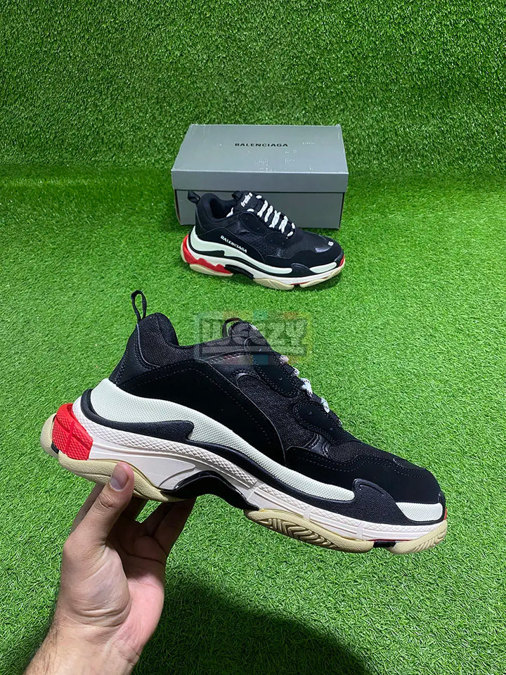 Balenciaga Triple S (Blk/W) (Premium Quality) buy online Pakistan - Weeby Shoes