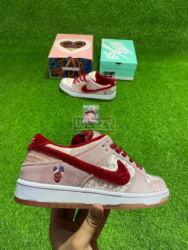 SB Dunk Low (Strange Love)(Special Box) buy online Pakistan - Weeby Shoes