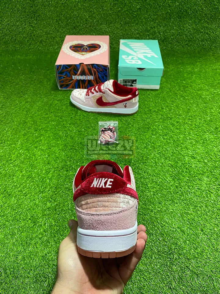 SB Dunk Low (Strange Love)(Special Box) buy online Pakistan - Weeby Shoes