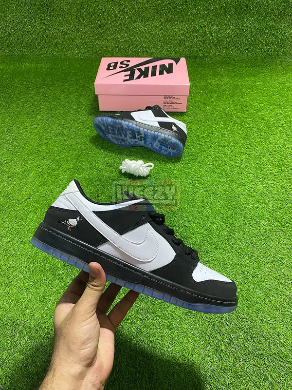 SB Dunk (Panda Pigeon) buy online Pakistan - Weeby Shoes