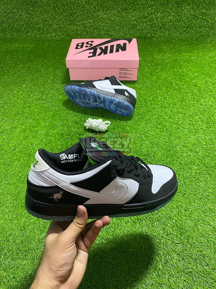 SB Dunk (Panda Pigeon) buy online Pakistan - Weeby Shoes