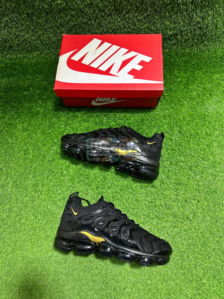 Vapormax Plus (Blk/Gold) (Premium Quality) buy online Pakistan - Weeby Shoes