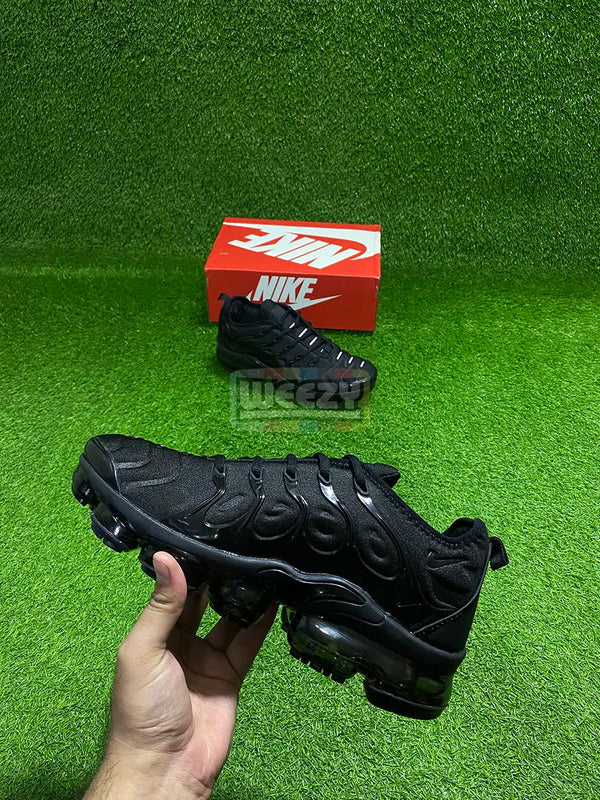 Vapormax (Triple Black) buy online Pakistan - Weeby Shoes