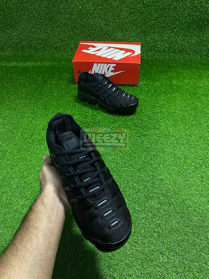 Vapormax Plus (Triple Black) (Premium Quality) buy online Pakistan - Weeby Shoes